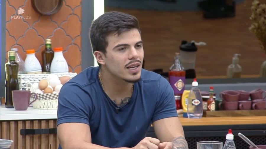 A Fazenda 2022: Thomaz desabafa sobre relação com Tati - Reprodução/PlayPlus