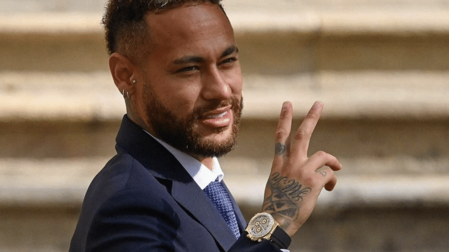 Neymar com seu Rolex "Eye of the Tiger" - Reprodução/Instagram