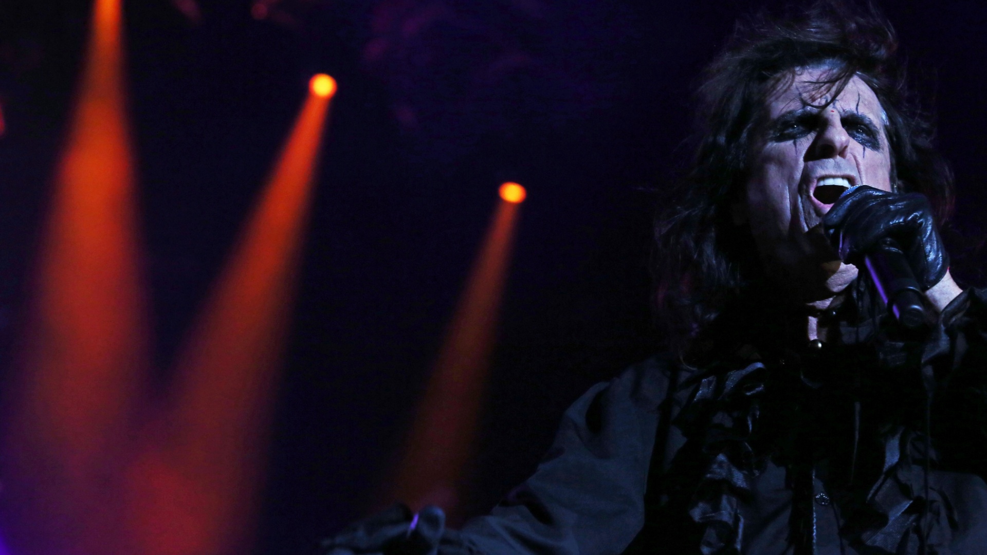 24.set.2015 - Johnny Depp, Alice Cooper e Joe Perry se apresentam no grupo Hollywood Vampire no palco Mundo no Rock in Rio 2015 - Marco Teixeira/UOL