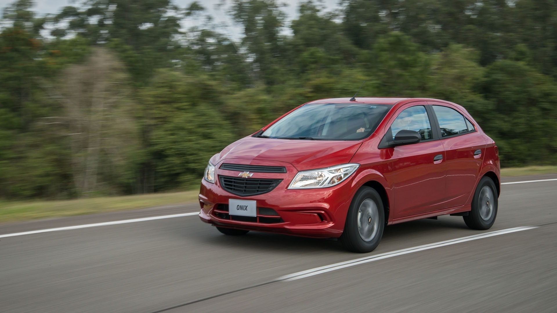 Chevrolet Onix Joy 2017 - Divulgação