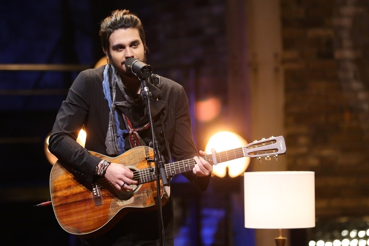 15.ago.2016 - Luan Santana grava DVD de duetos "1977" no Polo cinematográfico de Paulínia, em São Paulo. Álbum, que vai homenagear as mulheres, terá participação de Anitta, Ivete Sangalo, Sandy, Marília Mendonça, entre outras. - Manuela Scarpa/Brazil News