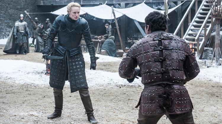 Brienne enfrenta Podrick em cena do primeiro episódio da sétima temporada de "Game of Thrones" - Divulgação/HBO - Divulgação/HBO