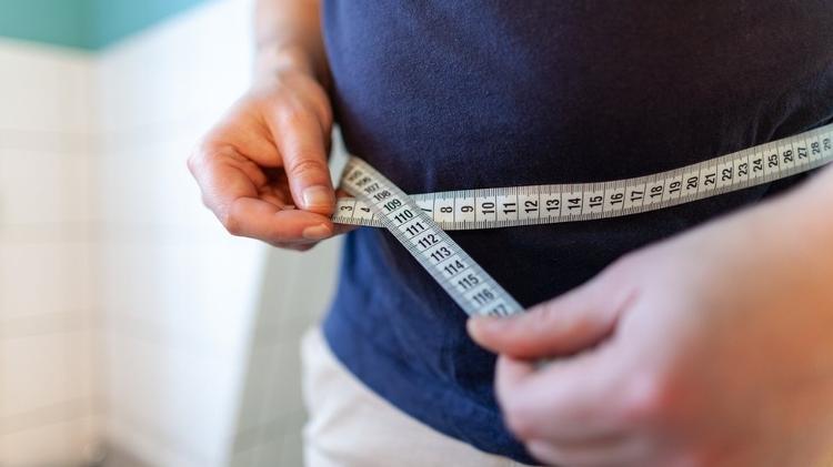 OCDE diz que o sobrepeso gera significativos impactos econômicos nos gastos de saúde para tratar doenças crônicas como diabetes e problemas cardiovasculares - Getty Images