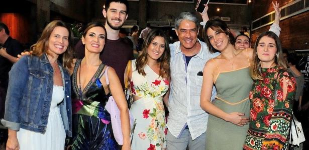 Rio de Janeiro | Fátima faz foto com Bonner e sua atual mulher após evento
