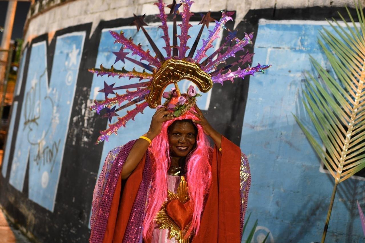 Concentração do desfile da Mangueira - Lucas Landau/UOL