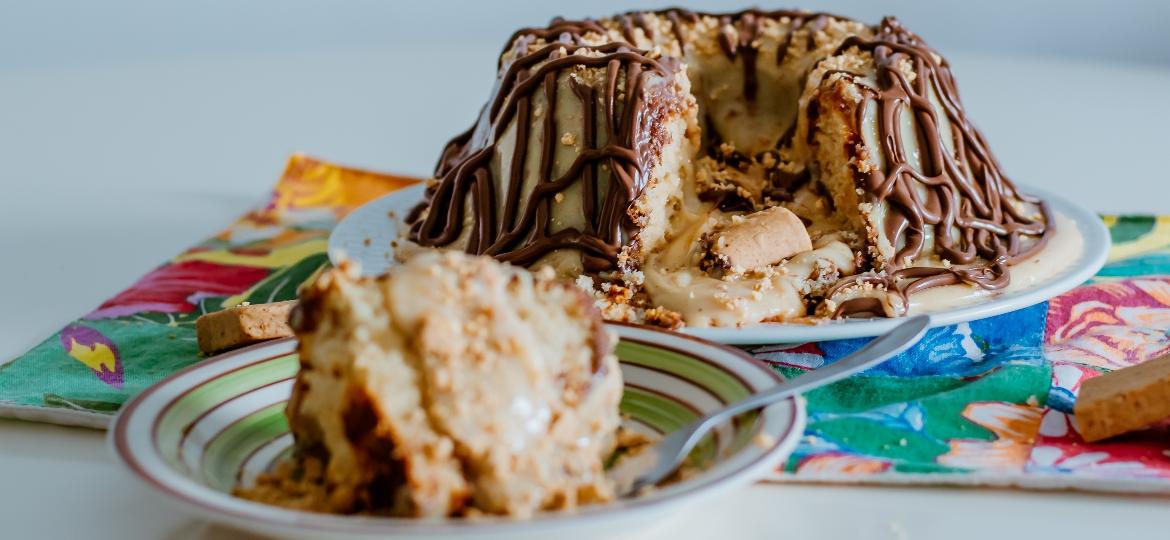 Bolo vulcão de paçoca com Nutella - Jésica Guizarra & Claudia Martins Fotografia