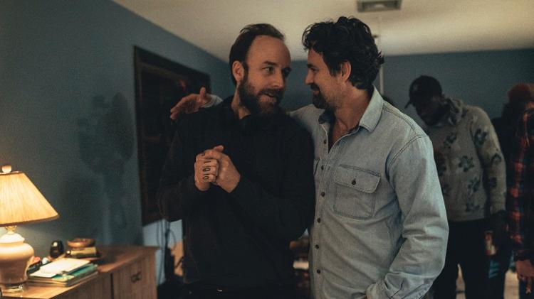 O diretor Derek Cianfrance e Mark Ruffalo nos bastidores de 'I Know This Much is True' - Divulgação - Divulgação