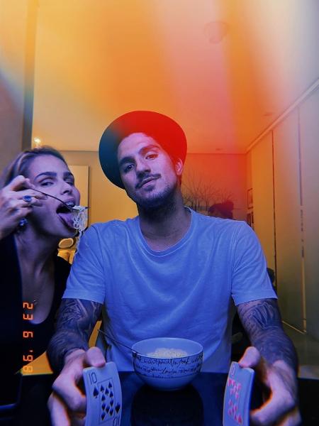 Yasmin Brunet e Gabriel Medina estão passando a quarentena juntos - Reprodução/Instagram