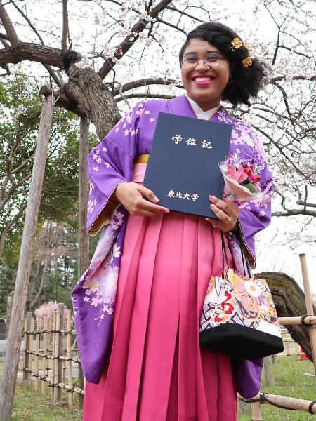 Marina Melo fez Mestrado em História em Universidade de Tohoku, no Japão; para ela, é preciso incentivo para jovens estudarem fora - Arquivo pessoal