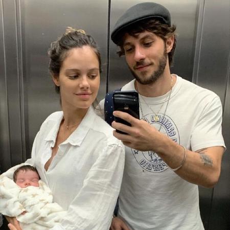 Chay Suede e Laura Neiva estão esperando segundo filho - Reprodução/Instagram