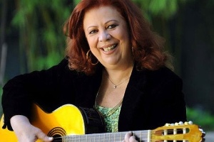 Beth Carvalho, que acaba de completar 70 anos, estará na programação da Virada 2016 - Divulgação