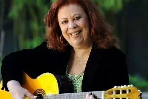 Beth Carvalho, que acaba de completar 70 anos, estará na programação da Virada 2016 - Divulgação