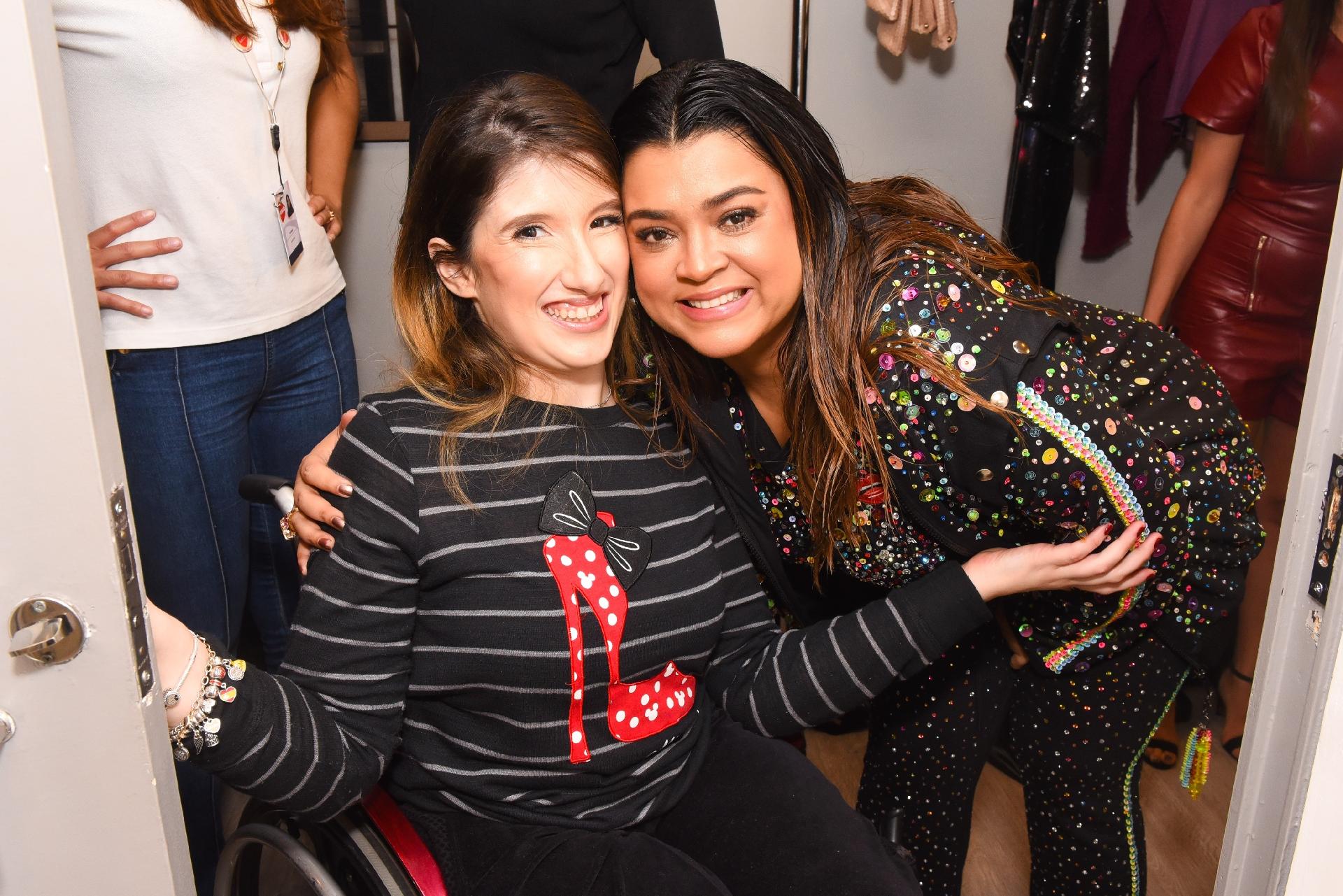 A cantora Preta Gil e Belle no camarim - Divulgação