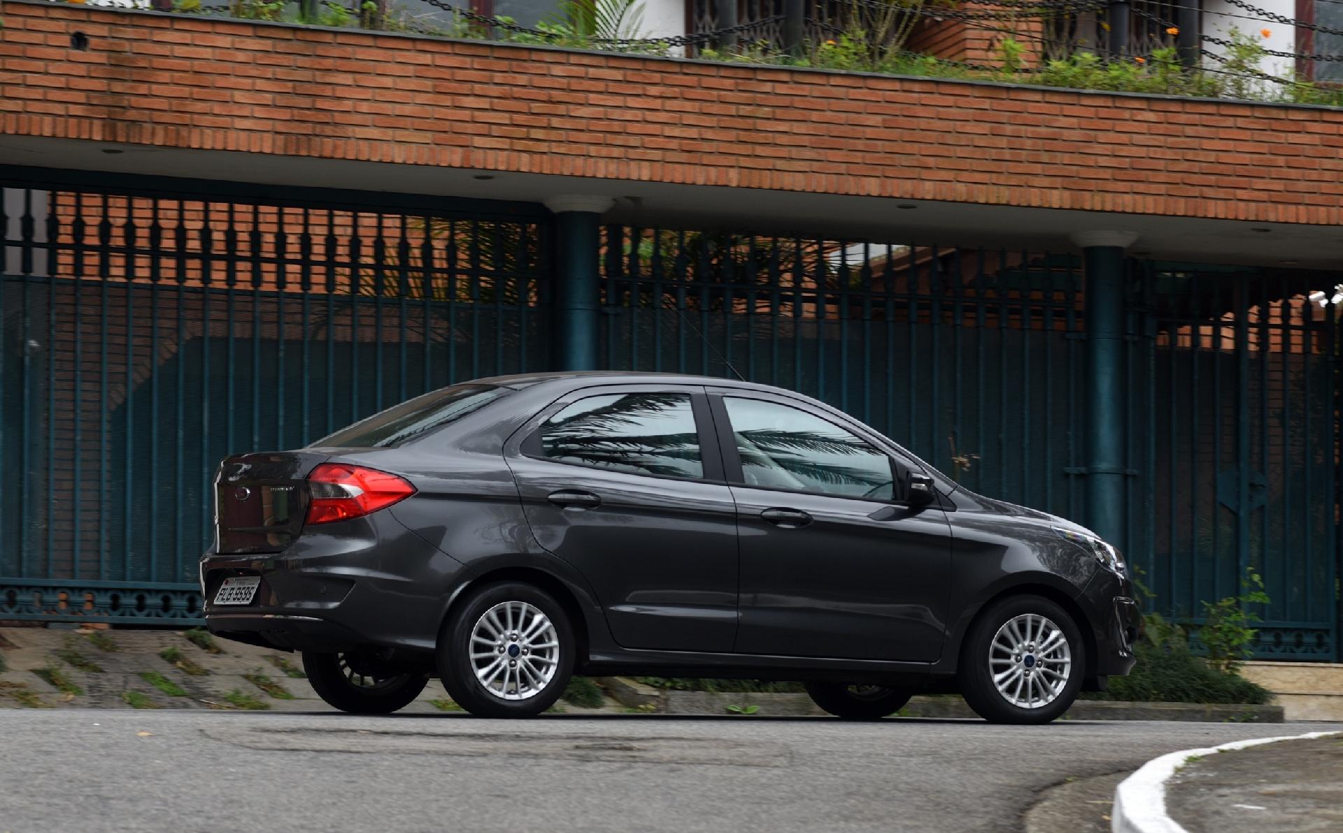 Ford Ka Sedan Titanium - Murilo Góes/UOL