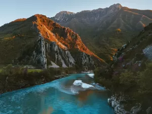 Vá antes que lote: descubra um dos últimos rios selvagens da Europa