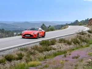 Aston Martin Vantage: testamos na pista o repaginado superesportivo