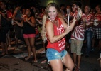 Rainha de bateria, Viviane Araújo cai no samba em ensaio de rua do Salgueiro - AgNews