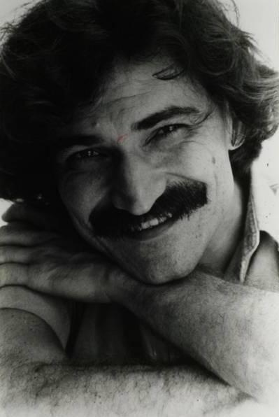 A gravação de Elis Regina para "Como Nossos Pais" e "Velha Roupa Colorida" impulsionou ainda mais a carreira do cantor - Divulgação