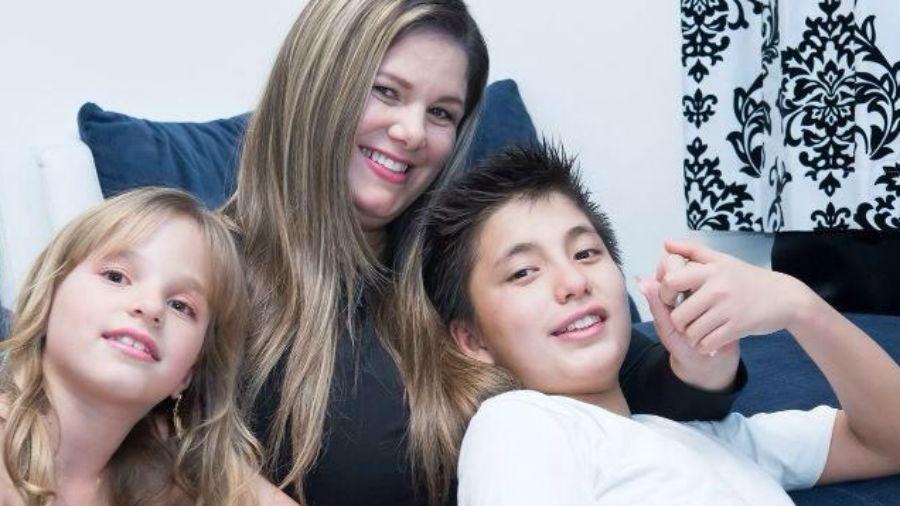 Ex-sexy simbol, Viviane Brunieri mora há dois anos no Japão com os dois filhos  - Arquivo pessoal