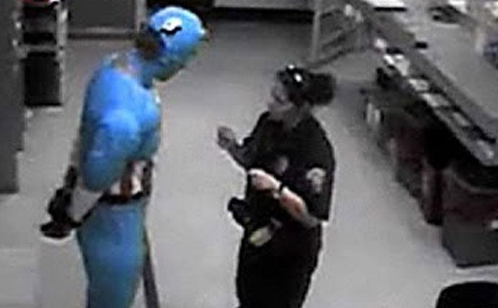 Homem fantasiado de Capitão América foi preso em 2007 - Reprodução