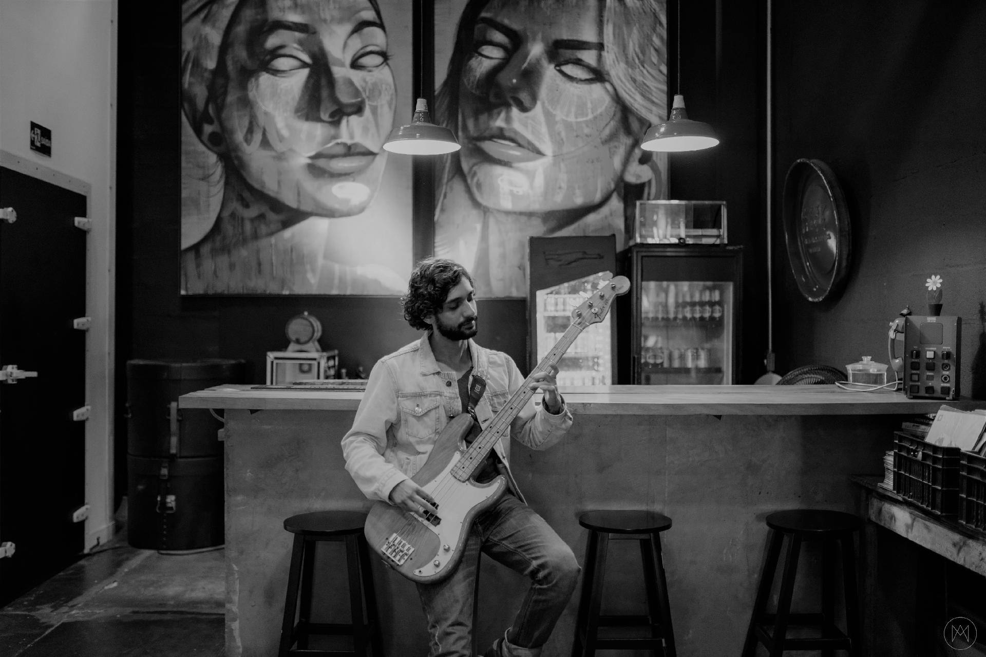 Selvagens à Procura de Lei fazem releitura de "Jamoga" com participação de Roberta Campos - Murilo Amancio