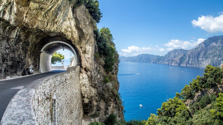 Estrada da Costa Amalfitana, na Itália - MaRabelo/Getty Images/iStockphoto
