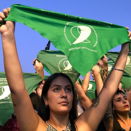 Mulheres durante manifestação na Argentina a favor da legalização do aborto - Luciana Taddeo