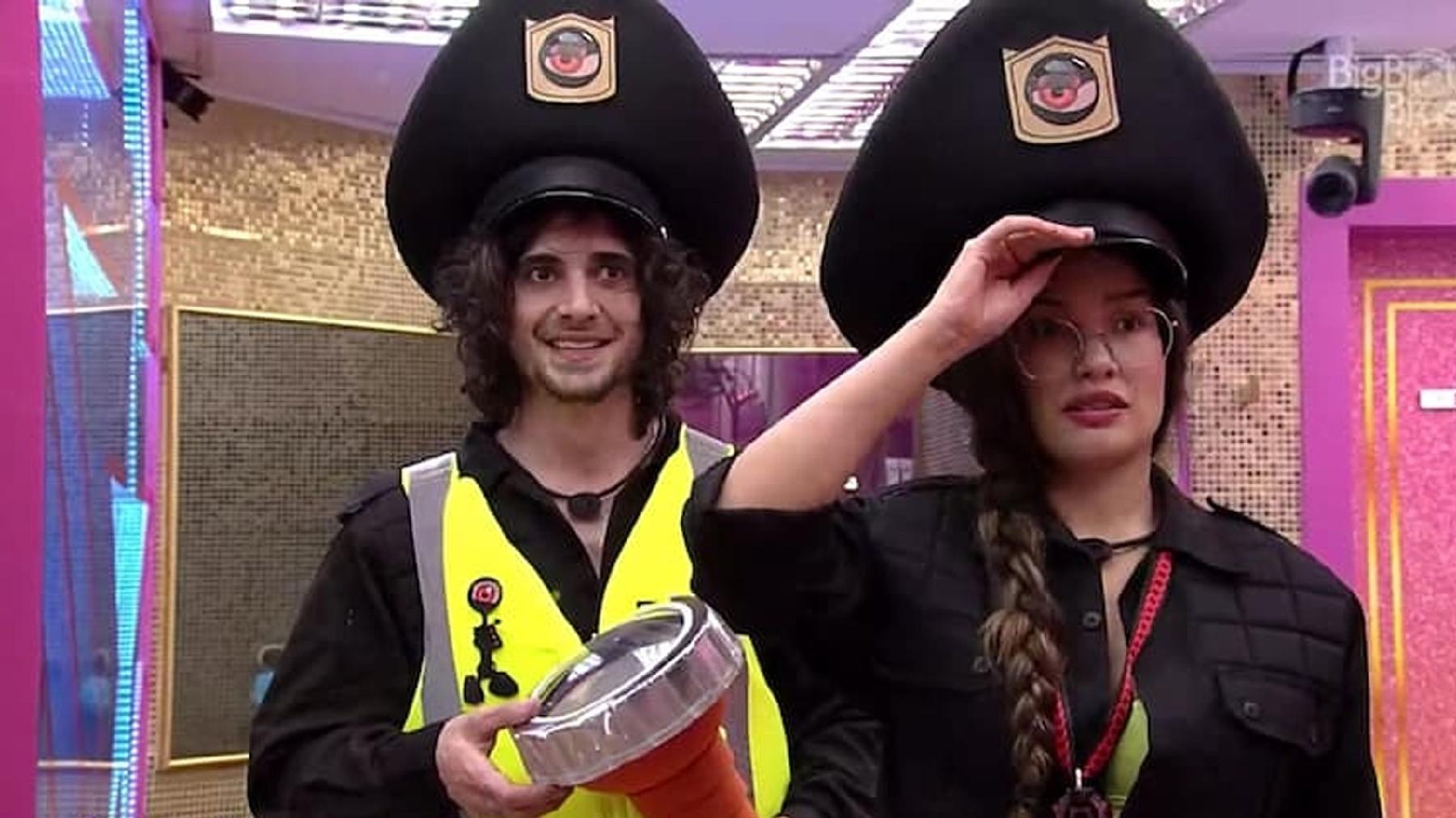 BBB 21: Juliette e Fiuk cumprem monstro da semana - Reprodução/Globoplay