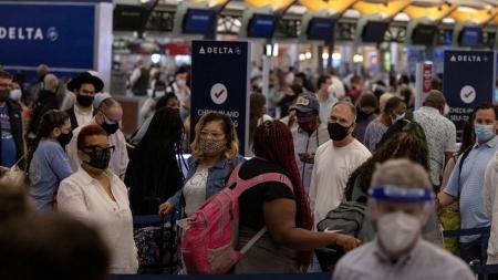 Passageiro infectado esteve nos aeroportos de Atlanta (acima) e Dallas; por conta das medidas preventivas à covid-19, acredita-se que risco de ele ter contagiado outras pessoas seja baixo - REUTERS - REUTERS
