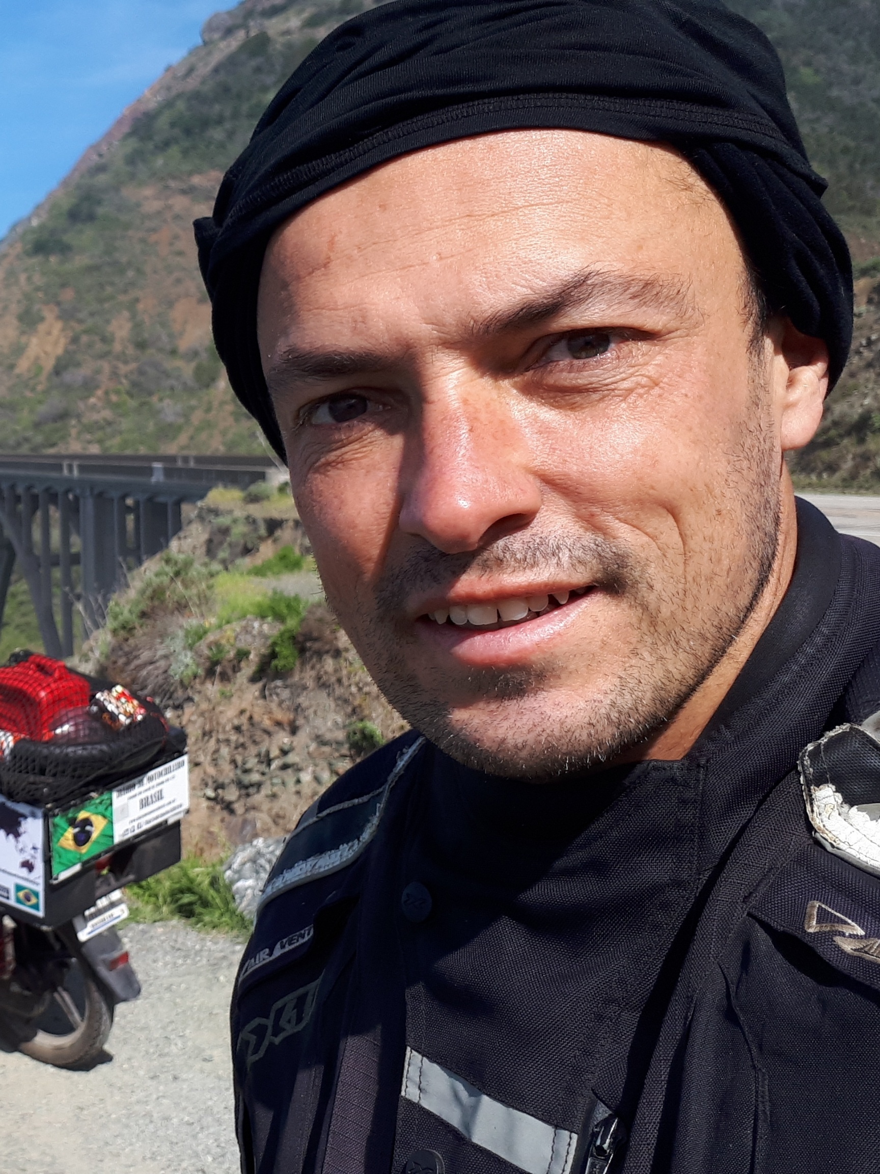 Italiano viaja mais de 50 mil km de moto pela América do Sul