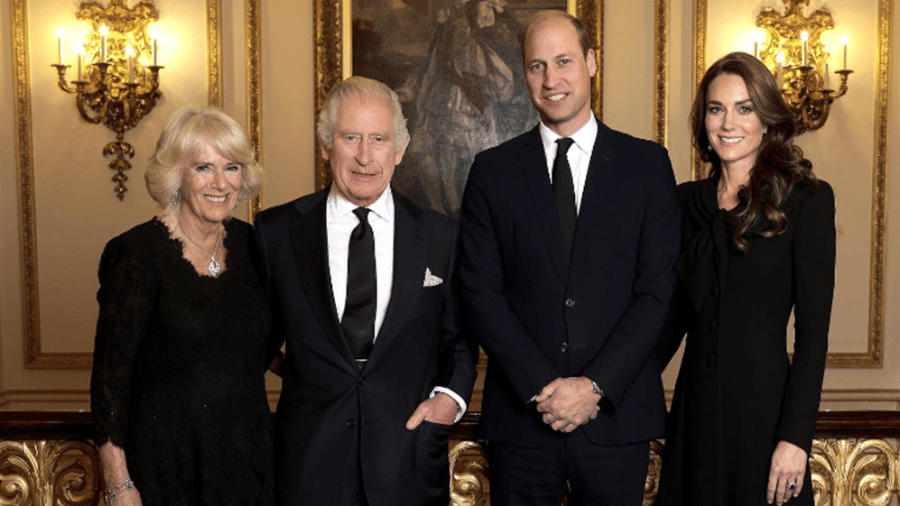 Primeira foto oficial de Charles e Camilla como rei e rainha consorte é divulgada - Reprodução/Instagram