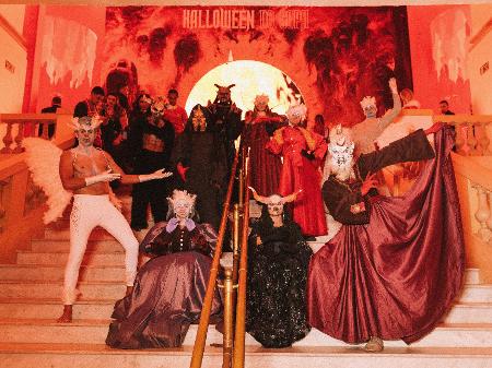 Para vestir a fantasia: festas de Halloween dão prêmios como hospedagem no  Copacabana Palace e R$ 1 mil