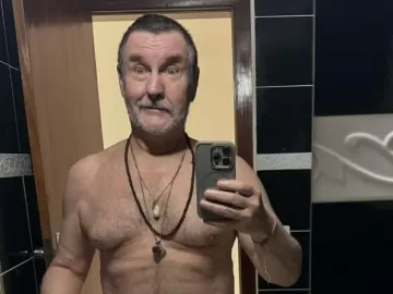 Antonio Calloni explica shape sarado em foto recente: 'Não me preocupo'