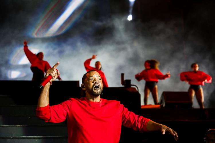 19.set.2024 - Will Smith se apresenta no Palco Sunset do quarto dia de Rock in Rio