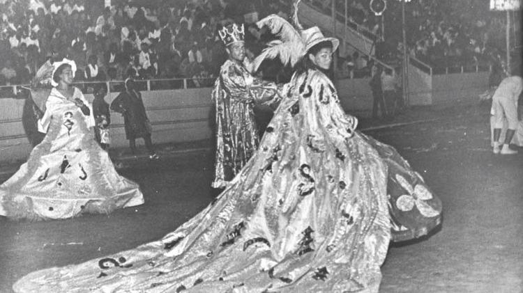 Escola de Samba Acadêmicos do Tatuapé, em 1975 Escola de Samba Acadêmicos do Tatuapé, em 1975