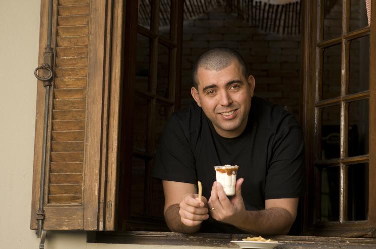 Jefferson Rueda, aos 31, como chef do estrelado Pomodori, em foto de 2009 Jefferson Rueda, aos 31, como chef do estrelado Pomodori, em foto de 2009