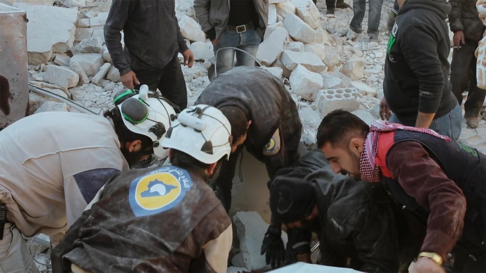 Cena do filme "Os Capacetes Brancos" (2016), de Orlando von Einsiedel - Reprodução