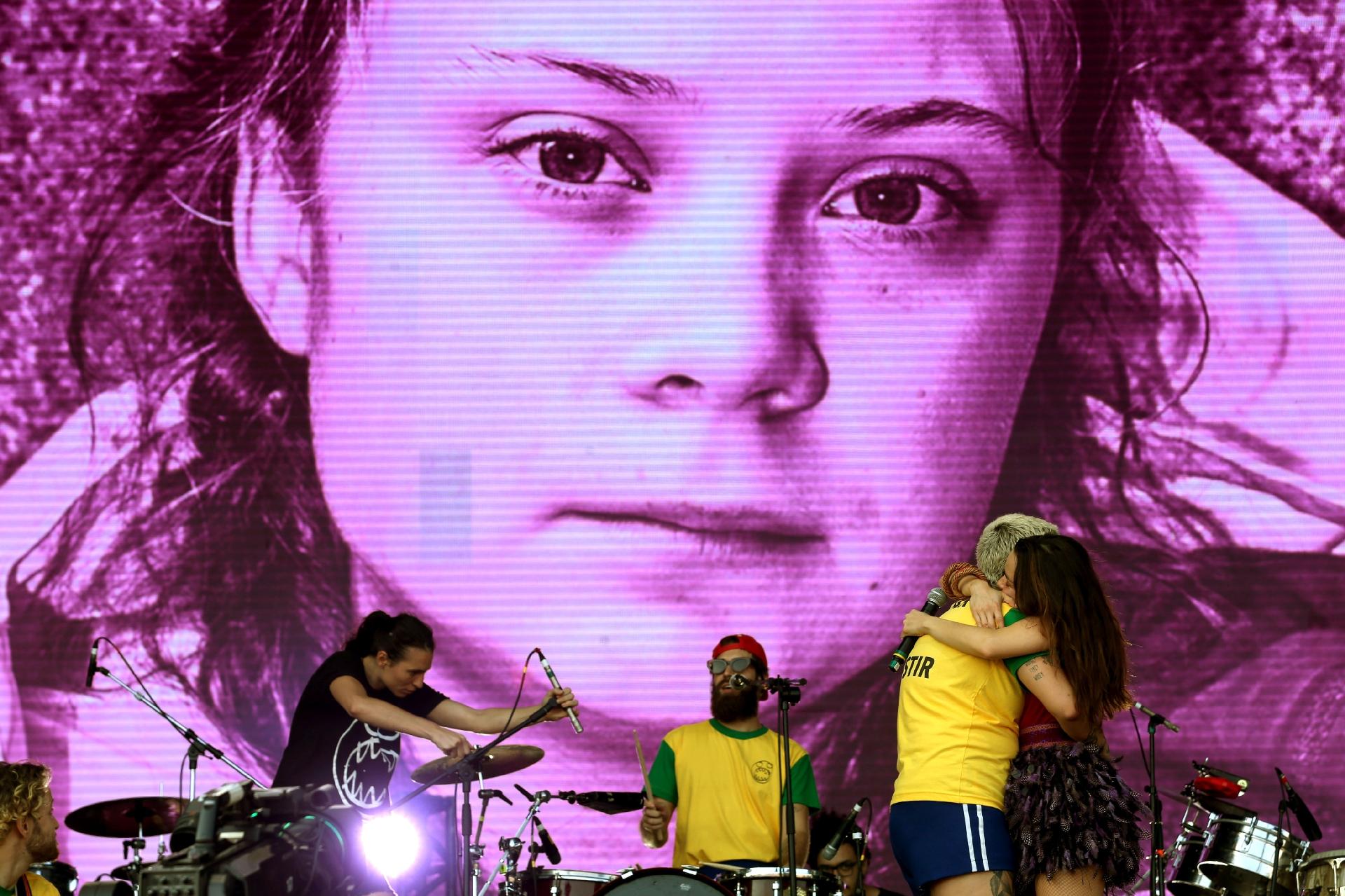 Francisco, El Hombre e Monsieu Periné durante homenagem à ativista Greta Thunberg no Rock In Rio 2019 - WILTON JUNIOR/ESTADÃO CONTEÚDO