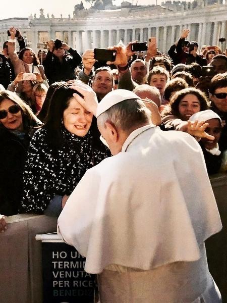 Fabiana foi ao Vaticano e recebeu uma bênção do papa - Arquivo Pessoal