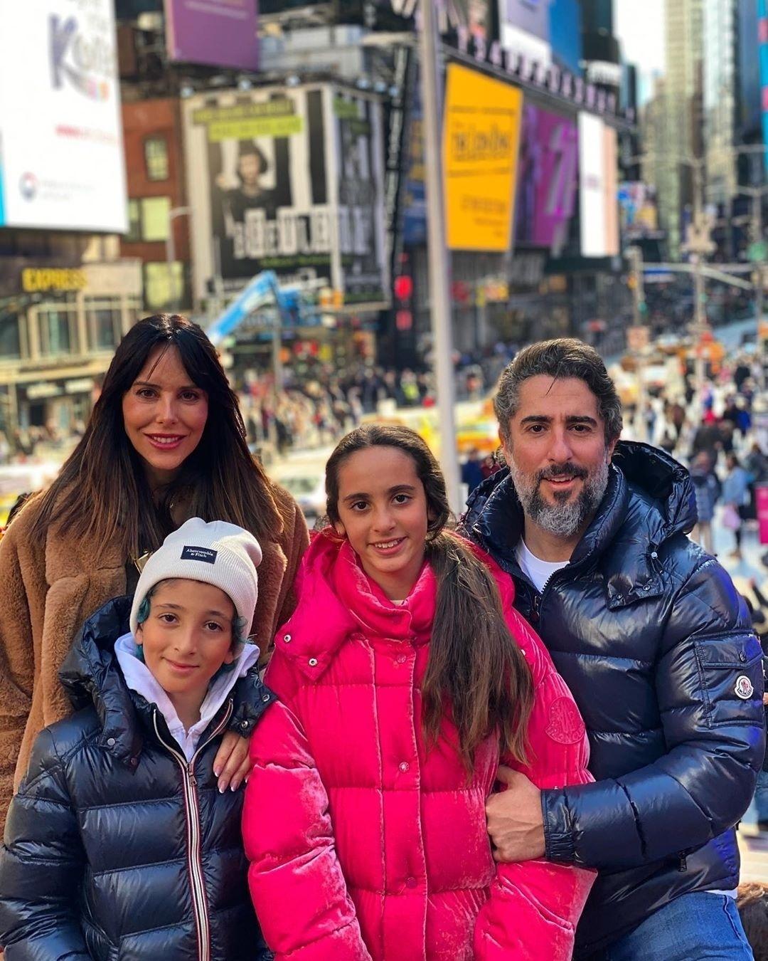 Marcos Mion posta foto ao lado dos filhos e da mulher em Nova York - Reprodução/Instagram
