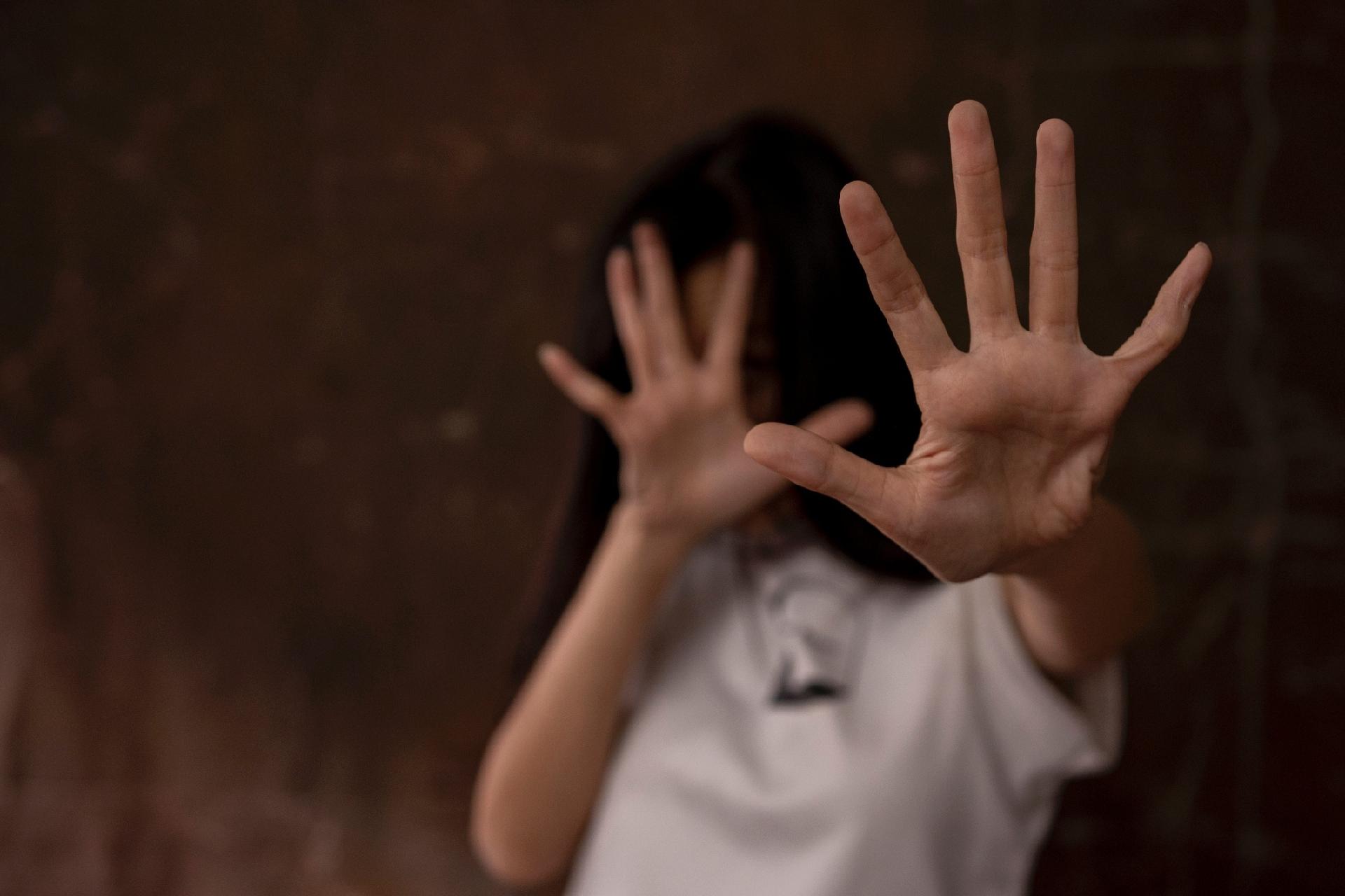 Luto e dor invisíveis: como o estupro afeta a saúde mental das vítimas - 16/11/2020 - UOL VivaBem