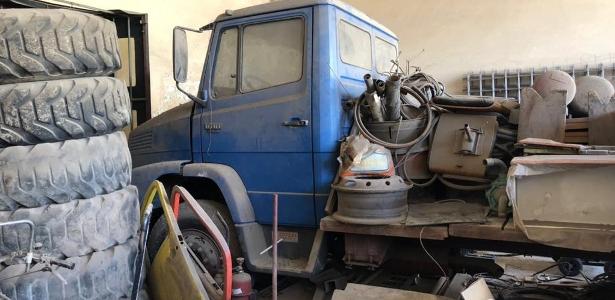 Caminhão guardado por 3 décadas como poupança é vendido com 40 km rodados