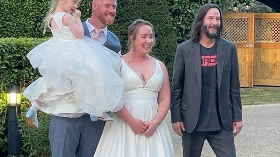 Keanu Reeves em casamento - Reprodução/Twitter