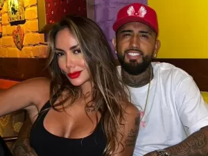 Mulher de Vidal, acusado de estupro, estava em jogo antes de festa