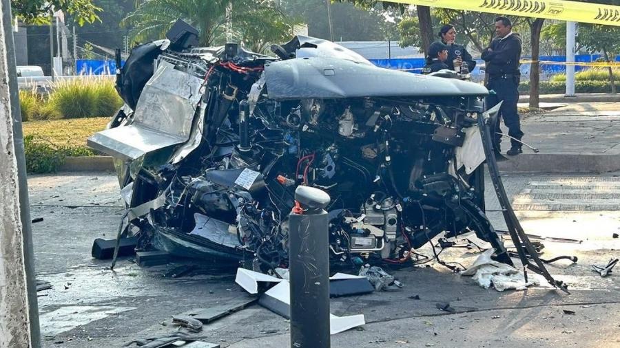 Acidente com Tesla Cybertruck no México