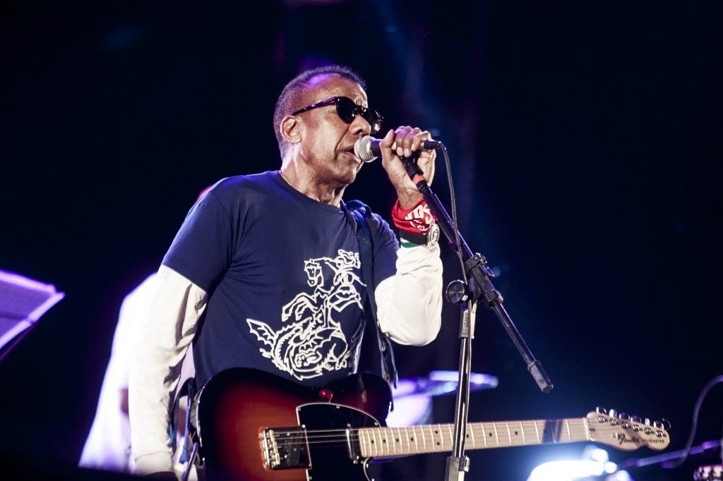 29.nov.2015 - Jorge Ben Jor se apresenta no palco Sound do festival Brahma Valley, que acontece no Jockey Club de São Paulo. - Lucas Lima/UOL