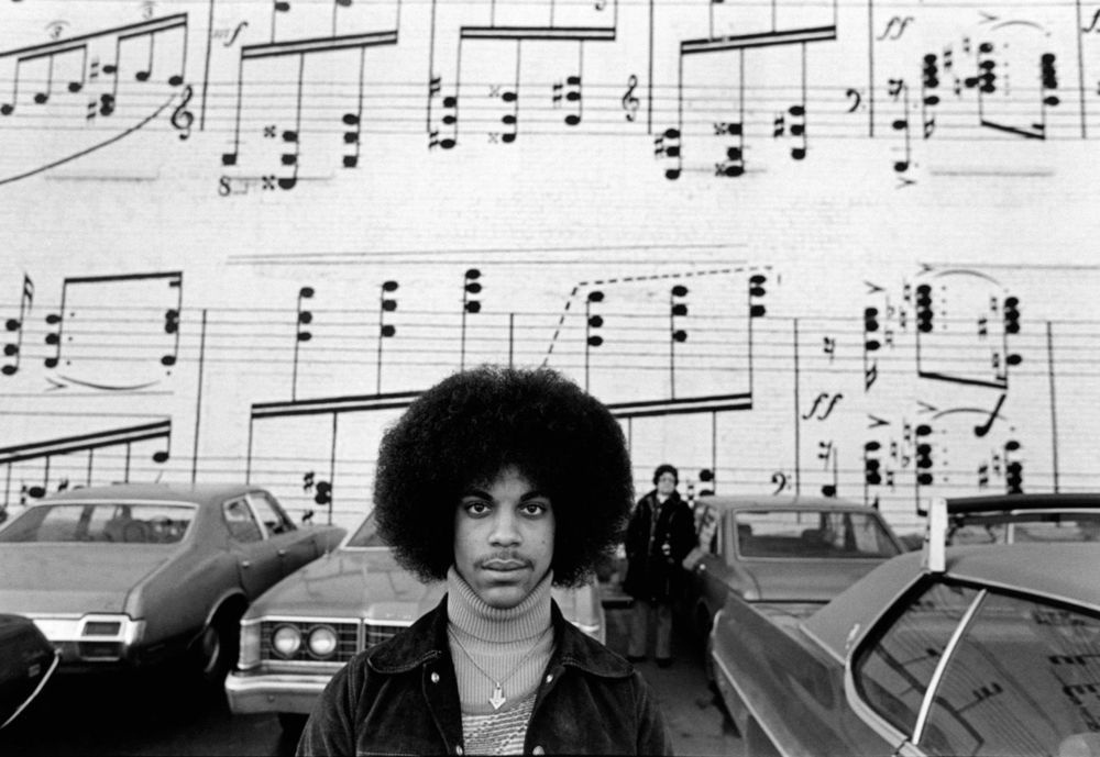 Natural de Minneapolis, no Estado americano de Minnesota, Prince posa no início de carreira, em 1978, aos 20 anos - Robert Whitman