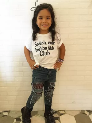 Menina de 5 anos bomba no Instagram por causa do cabelão - Page