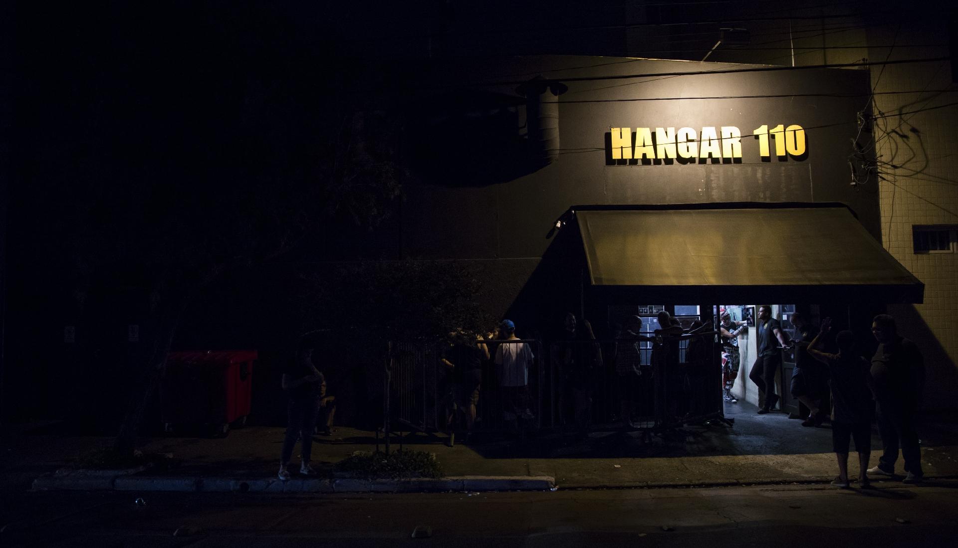 Visão externa do Hangar 110, que fecha as portas neste sábado após 19 anos - Marcelo Justo/UOL