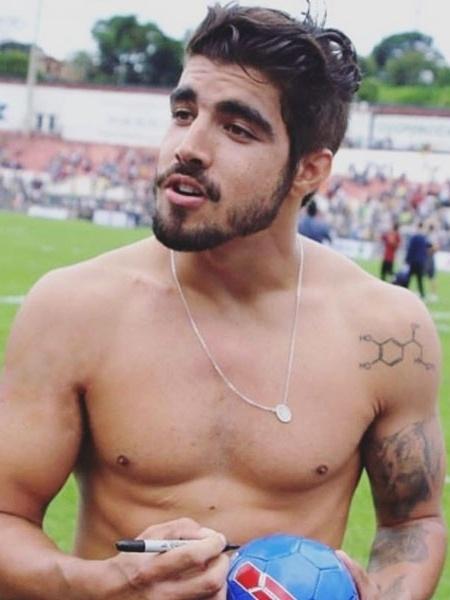 Caio Castro em jogo de futebol beneficente no final de 2017. Ator tirará ano sabático  - Reprodução/Instagram 